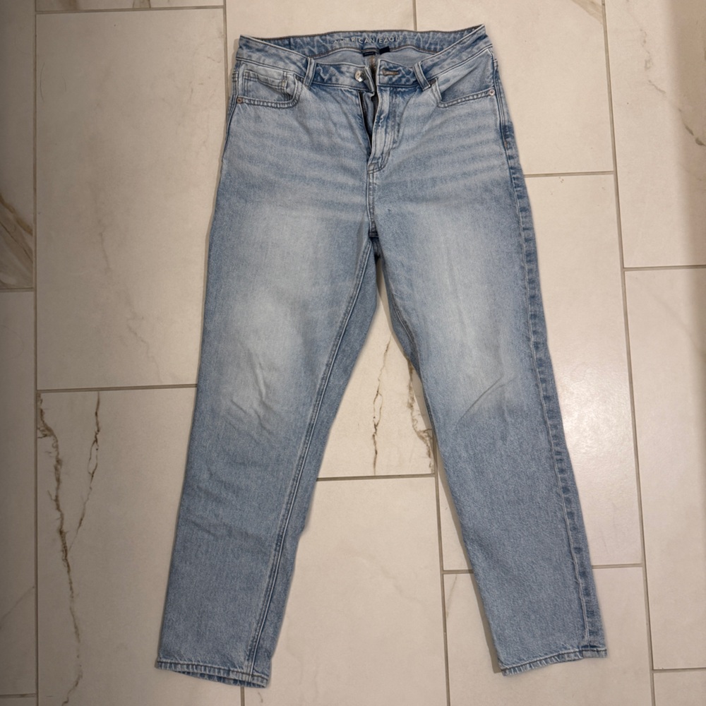American Eagle Mom Jean